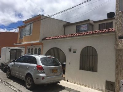 cerca a transporte público
